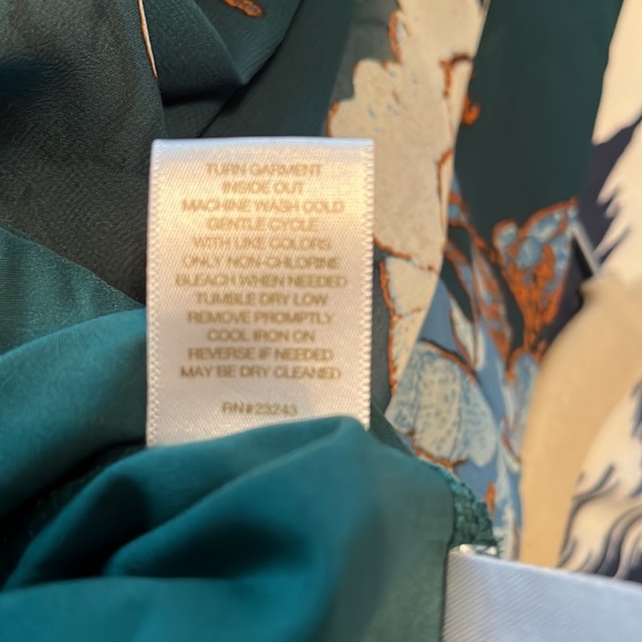 Eva Mendes for New York and Company Floral Dress - Picture 6 of 6